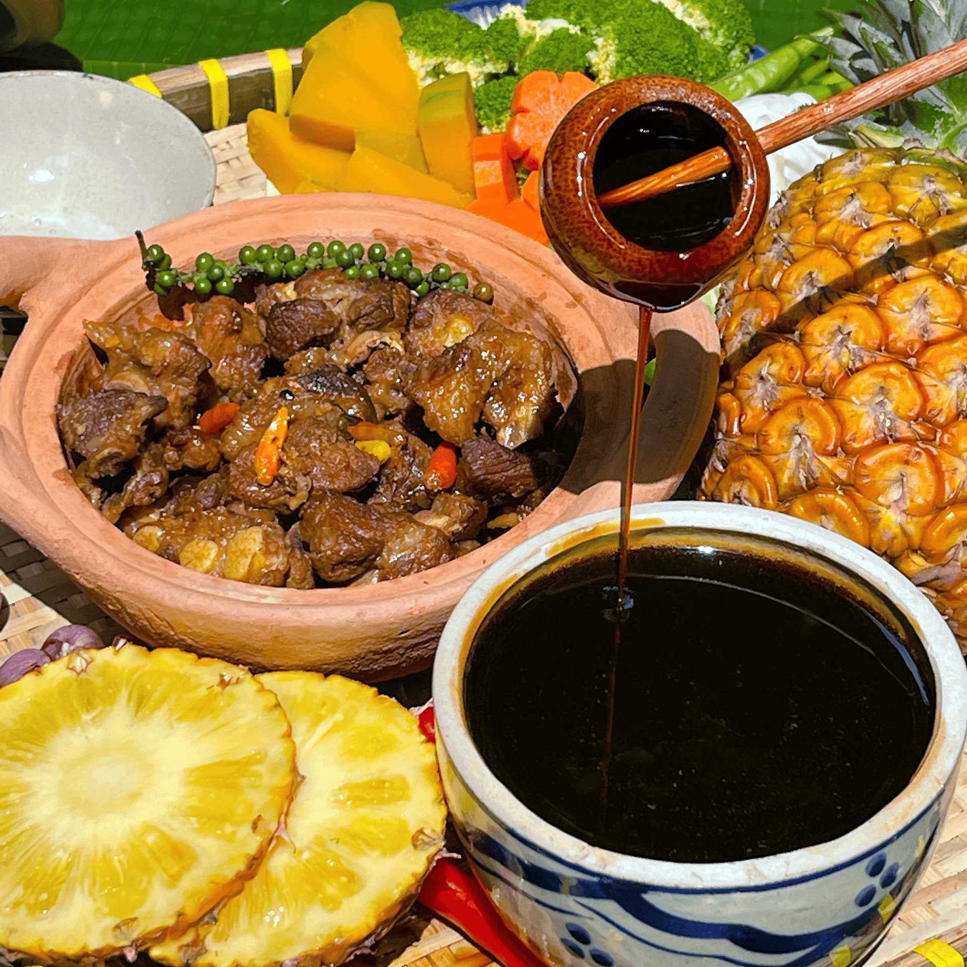 Nước màu dứa (thơm) Hòa An Organic 350g