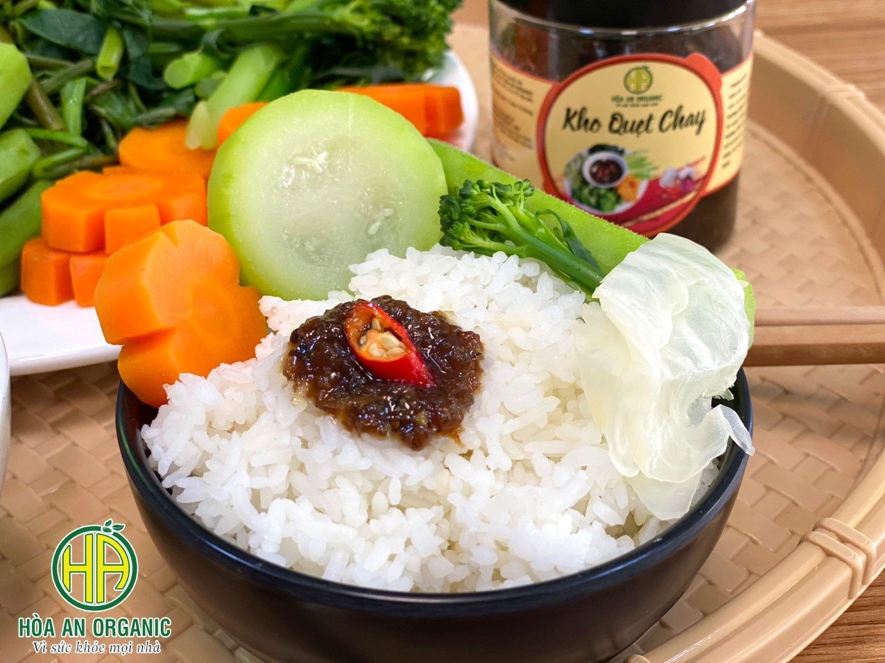 Hãy cùng thưởng thức món kho quẹt chay Hoà An Organic các bạn nhé